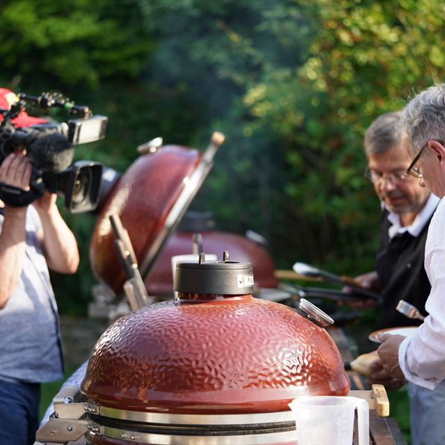 Backen auf dem Grill und Grill Opening!